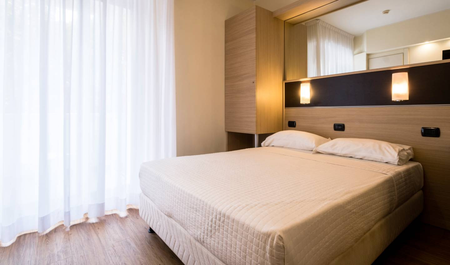 media.camera-singola