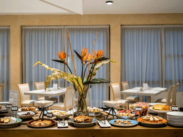 media.colazione-tavolo